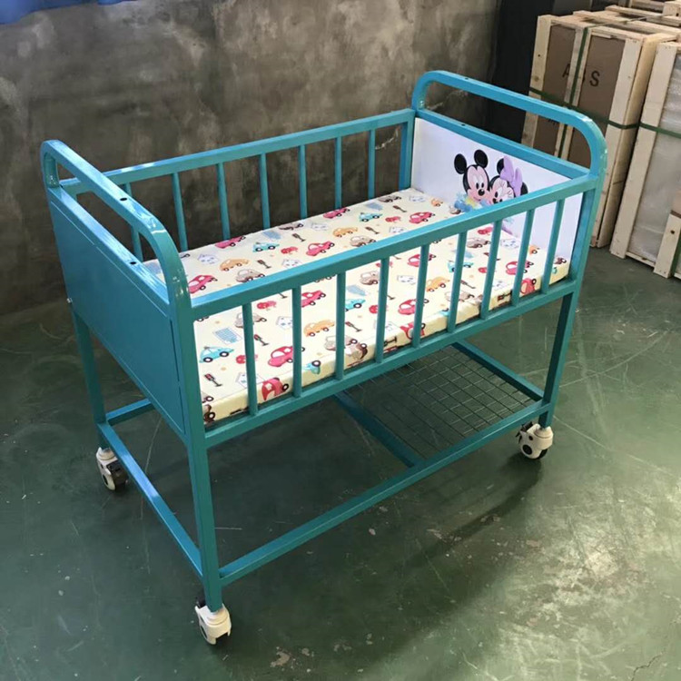 辰光不锈钢医用婴儿床 钢制喷塑安全环保婴儿床